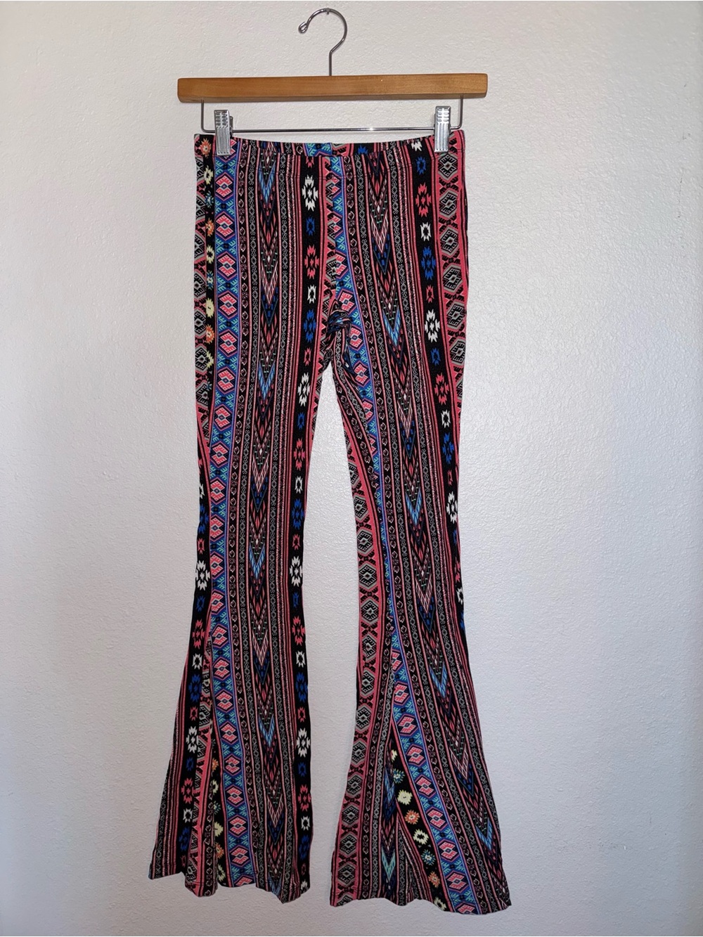 iris Pink and Blue Aztec Flared Leggings Small